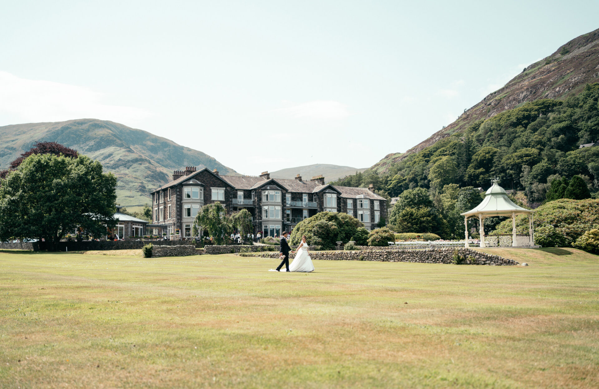 Inn on the Lake